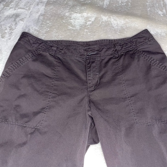 Columbia Pants (first 2 pictures are the truer color-dark gray) - Picture 9 of 9